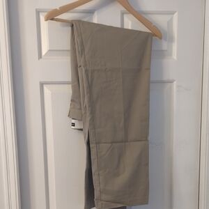 Dockers Men's Tan Chinos